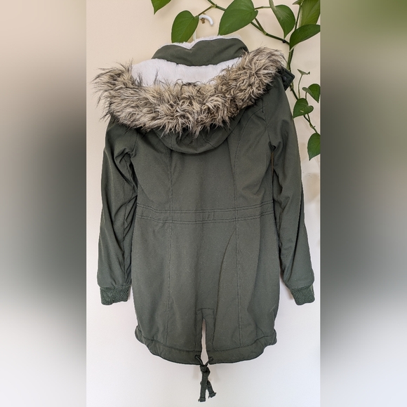 Coat - Picture 2 of 2